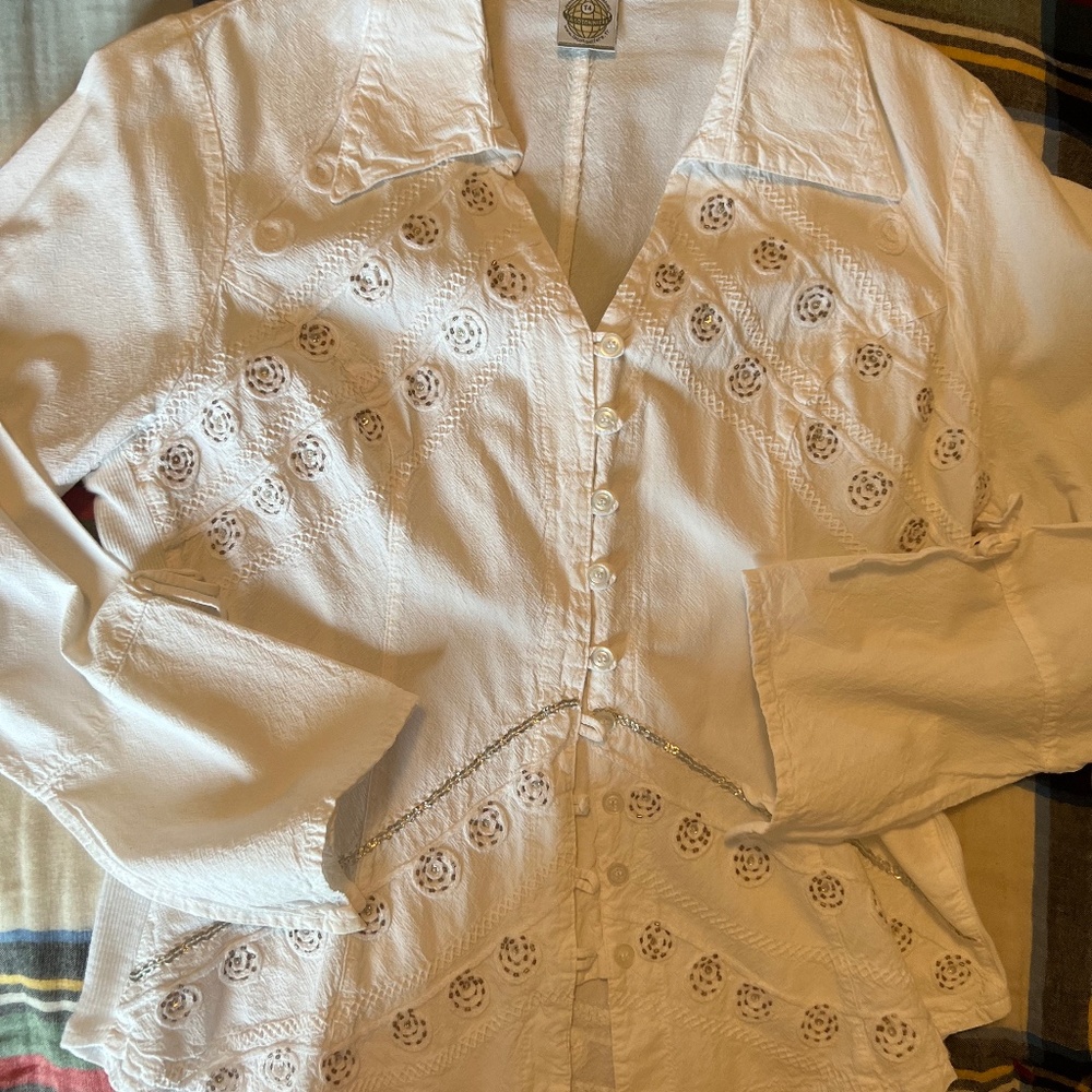 FRENCH MADE WHITE BLOUSE